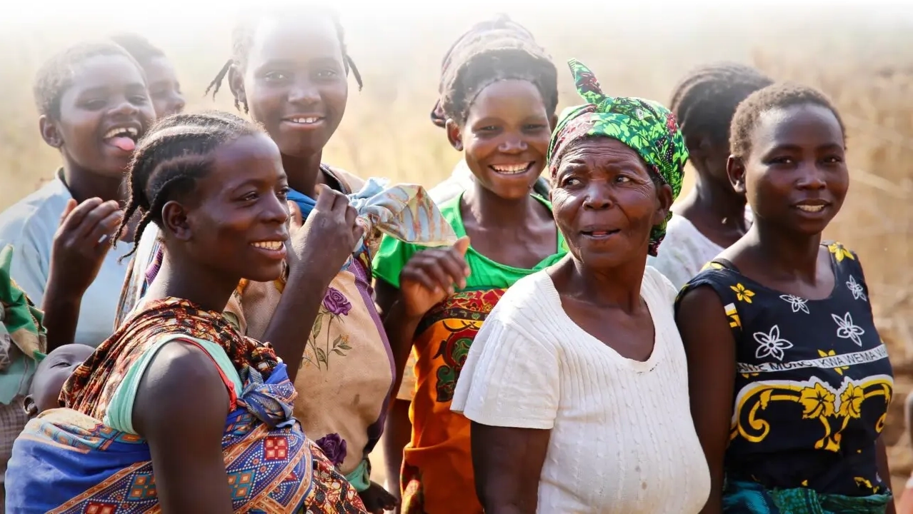 Image of Young African Girl holding signing titled hope